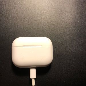 AirPods Pro (Charging Case Only)